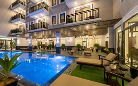 Eco Lux Riverside Hotel&Spa